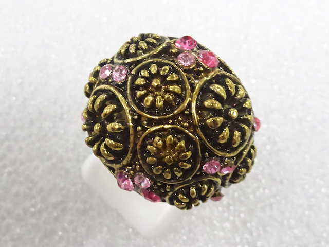 JAPANESE KIMONO / ANTIQUE COLORED STONE RING (SIZE 16)